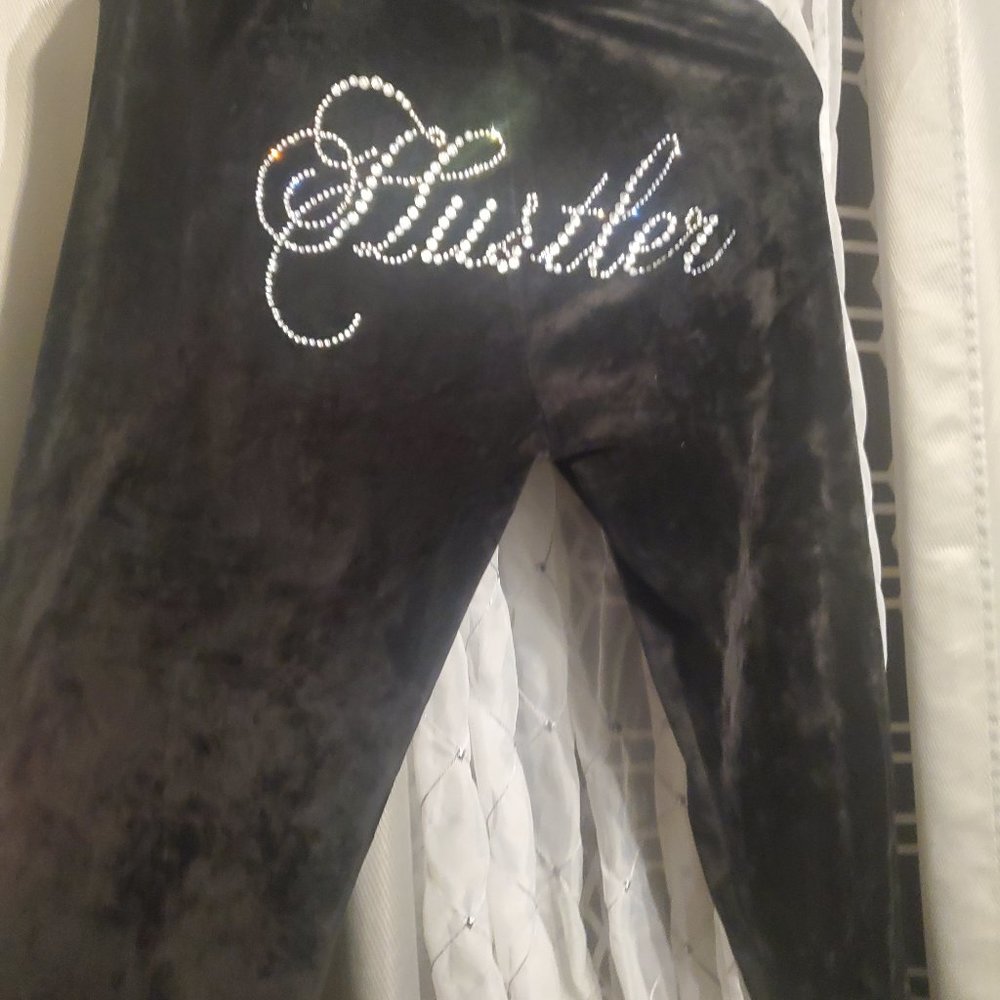 HUSTLER VELVET PANTS